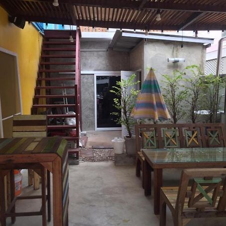 De Hostel Prachuap Khiri Khan Extérieur photo